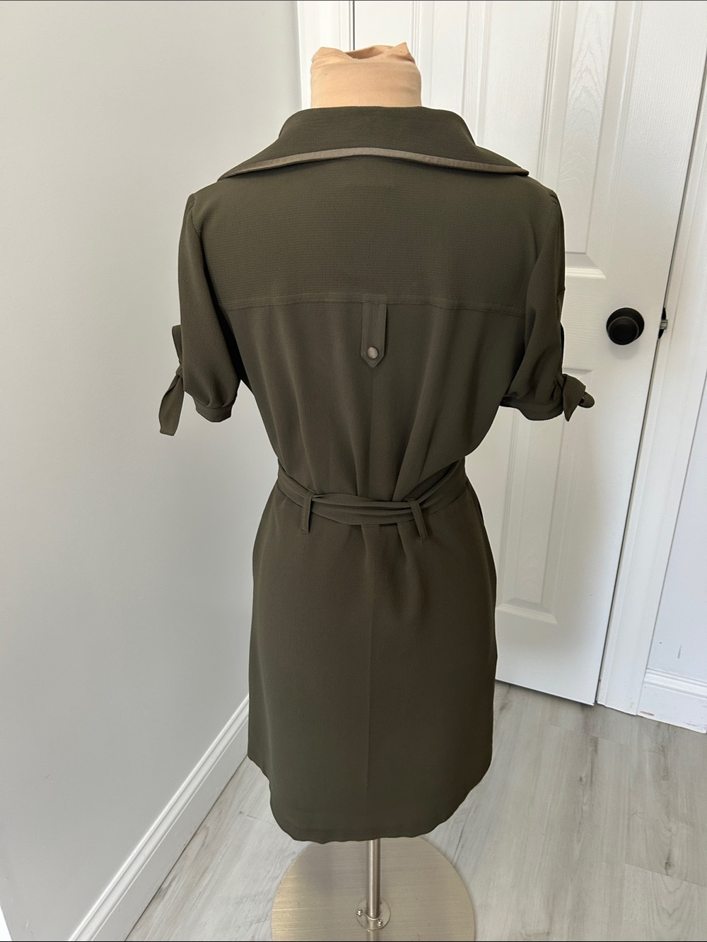 Rungolee Olive Crepe Belted Shirt Dress - Picture 3 of 8